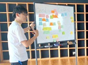 株式会社トゥモローリンク企業バナー